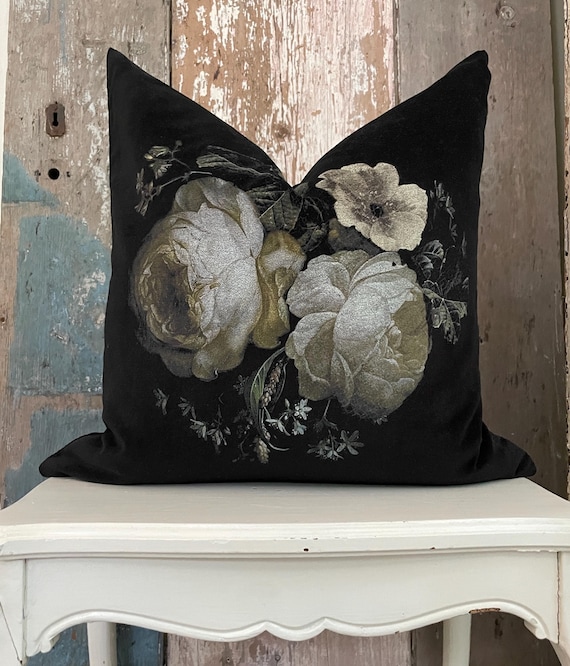 Black And White French Vintage Decorative Throw Pillow Cover Black And White French Vintage Decorative Throw Pillow Cover