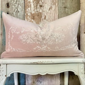 Beige Pink Floral Velvet Lumbar Pillow Cover, Vintage Aubusson Throw Pillow, French Country Decor, Cottage Chic, 12” x 20”