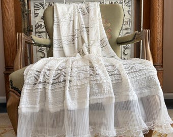 Cream White Ruffle Lace Throw, Elegant Photography Prop, Cottage Chic Blanket, Shabby French Country Decor, Natural Romantic Throw.