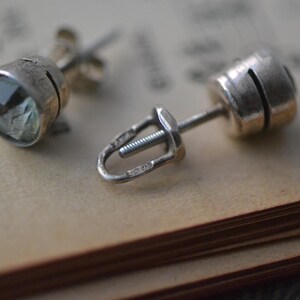 Russische Vintage Silber Ohrstecker, antik ukrainisch gestempelte Silber Ohrstecker, Hahnenfuß Ohrstecker Bild 2