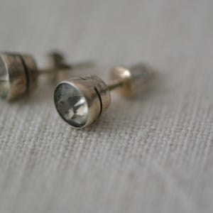 Russische Vintage Silber Ohrstecker, antik ukrainisch gestempelte Silber Ohrstecker, Hahnenfuß Ohrstecker Bild 1
