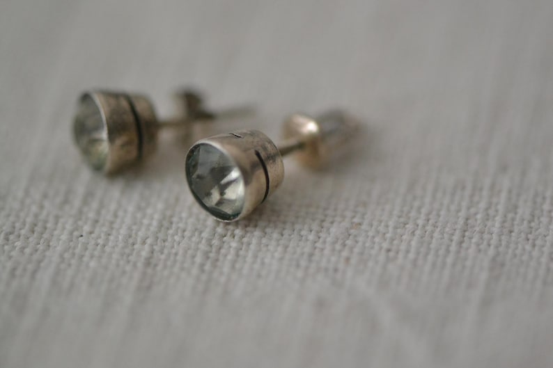 Russische Vintage Silber Ohrstecker, antik ukrainisch gestempelte Silber Ohrstecker, Hahnenfuß Ohrstecker Bild 1