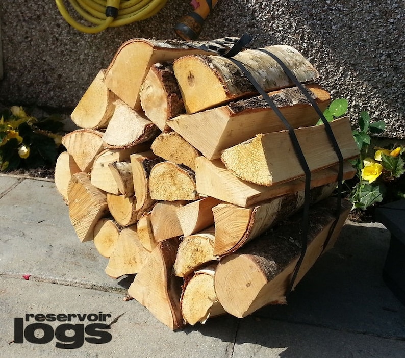 Wheel of Logs - 20kg of Premium Kiln Dried Silver Birch Firewood Logs
