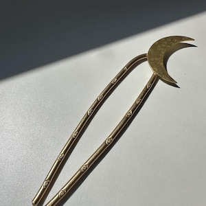 Messing Halbmond Haarforke | Himmlischer Haarstab | Handgeschmiedet in New Orleans