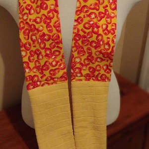 Kitchen Boa Dish Towel in a Red Hot Chili Pepper Print. FREE SHIPPING