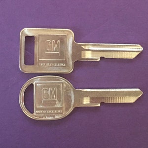 BOTH Keys! Original GM Uncut Supernatural Winchester Baby Impala Cosplay OEM Prop Keys