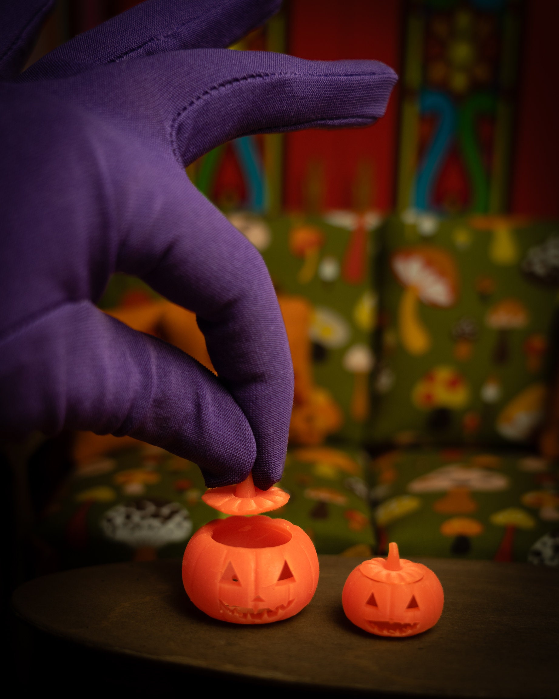 Handley Dollhouse Miniature Halloween Jack-O-Lantern Pumpkin – 1:12 Scale Resin