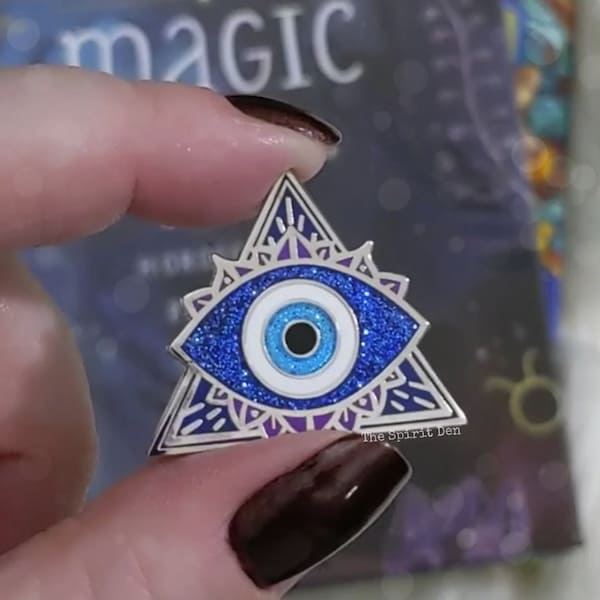 Evil Eye Enamel Pin Pin Lover Pin Collector Protection Pin Blue Evil Eye Pin New Age Gift Glitter Pin Nazar Pin Pin Gift Metaphysical Gift