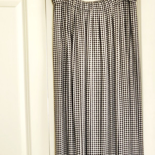Vintage Pleated Midi Skirt, Black and White Checked, Marisa Christina Size M, 90% Rayon and 10 Wool, Seasonless