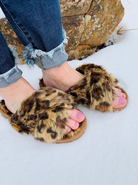 slippers criss cross