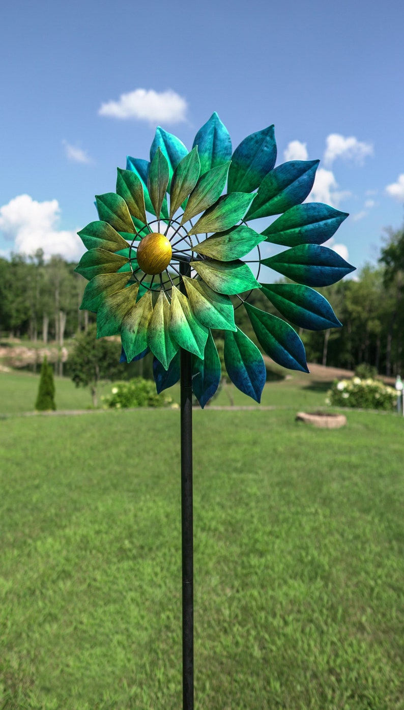Outdoor Garden Wind Spinners l Blue & Green spiral spinners Etsy