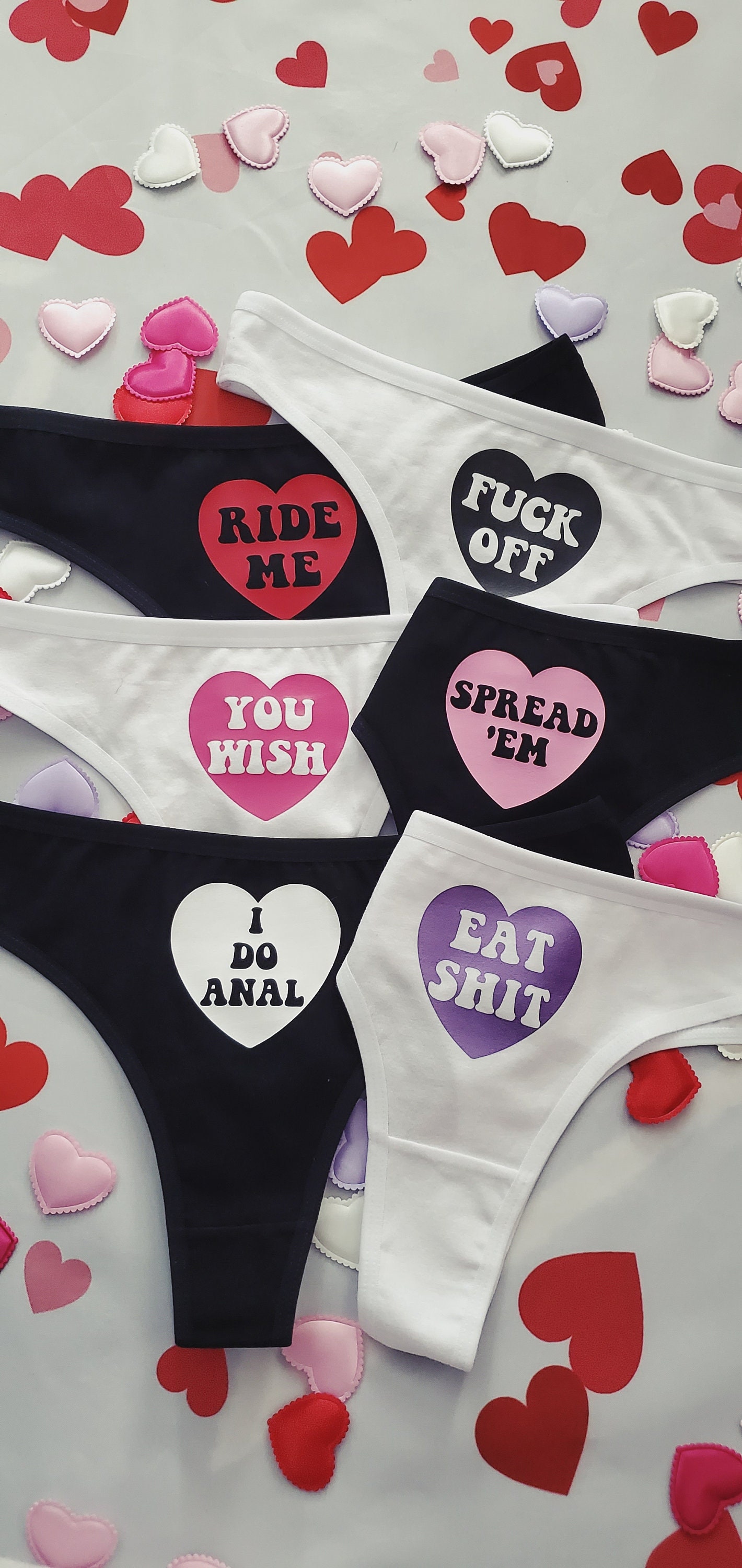 3-Pack Heart-Shaped Accessory Detail Ribbed Thong Knitted Panties