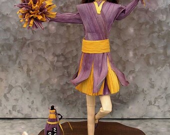 Corn Husk Doll Cheerleader Corn Shuck Doll Go Team Purple and Gold Sports Doll Cheerleader Gift Heritage Craft Cheering  Squad Mascot Doll