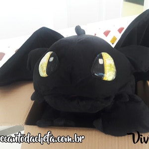 Toothless plush, toothless dragon, How to train your dragon, night fury, night fury plush, plushie