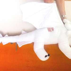 Light Fury plush, Light Fury dragon, How to train your dragon, light fury, toothless girlfriend plush, plushie
