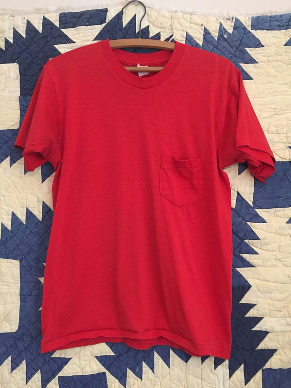 Vintage Distressed 1980s Red Pocket Tee Mens Size 