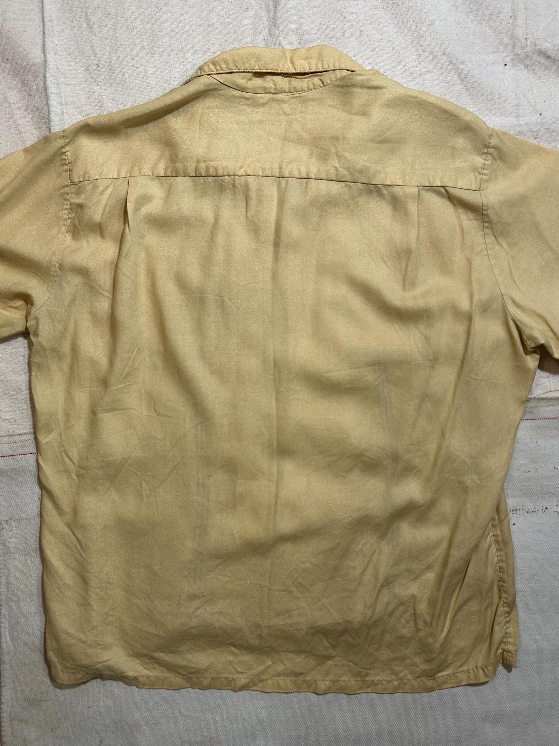 Vintage 1960s Penneys Towncraft Rayon Loop Collar Shirt Mens Size