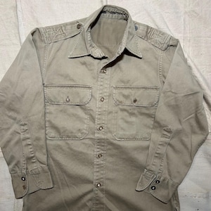 Vintage 1950 US Army Cotton Khaki Shirt Mens Size S/M Distressed