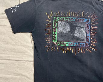Distressed Vintage 1990s Surf Tee Mens Size S/M Gotcha Surf