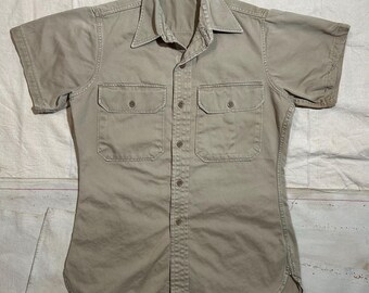 Vintage 1950s-60s US Military Khaki Cotton Shirt Mens Size Small