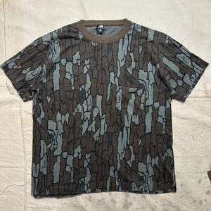 80s Camouflage Trebark Camo Brown Hunting Pocket Tee T-shirt