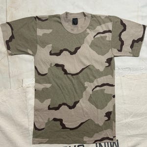 Vintage 1990s Military Desert Camo Tee Mens Size Small