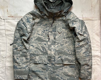 2000s USAF Military Goretex Parka Mens Size XS Camo
