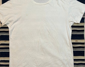 L/XL Vintage 1990s Distressed Hanes White Tee Single Stitch Undershirt