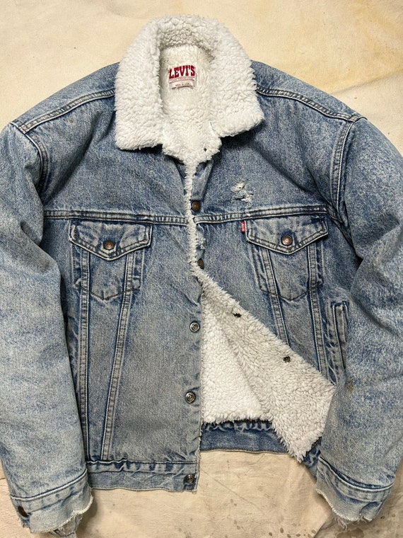 Distressed Vintage 1980s Levis Sherpa Lined Denim Jacket Mens Size