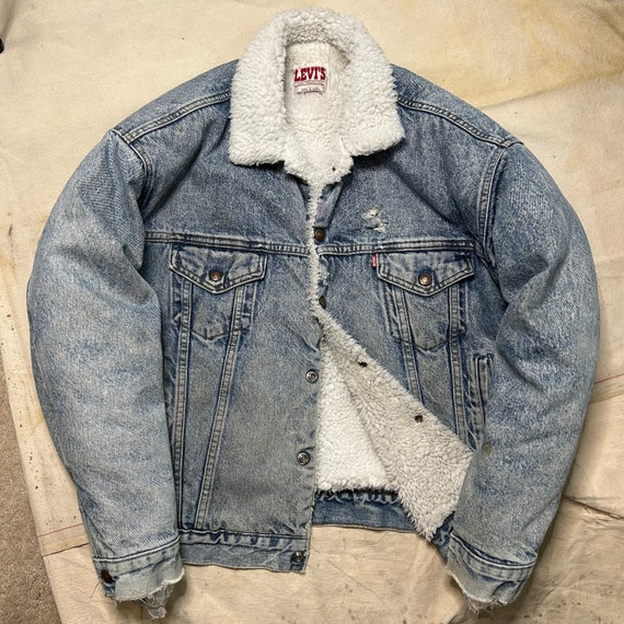 Distressed Vintage 1980s Levis Sherpa Lined Denim Jacket Mens Size