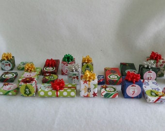 Tiny Times Little Presents Advent Calendar in Miniature (1/12th Dollhouse Scale) for Holiday Decorating