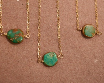 Collier à pendentif turquoise artisanal : chaîne en or 14 carats, pierre de naissance décembre