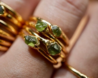 Gold Raw Peridot Ring| Peridot Ring | August Birthstone | Gold Rough Birthstone Ring | Crystal Ring | Gemstone Ring | Electroformed Ring