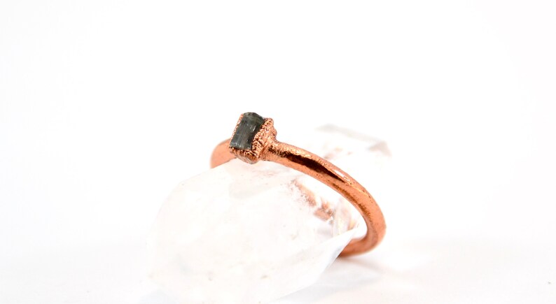 Copper Aquamarine Crystal Ring Size 6 Raw Aquamarine Ring March Birthstone Rough Aquamarine Raw Stone Ring image 9