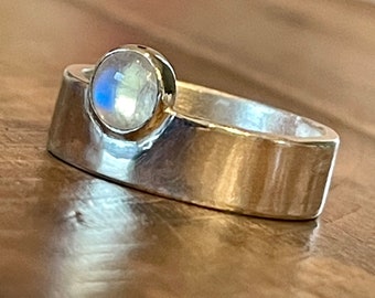 Moonstone Ring, Rainbow Moonstone