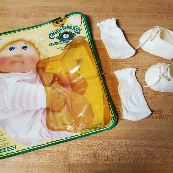 VINTAGE 16" CPK Cabbage Patch kids shoes and socks sets White baby shoes White t strap Blue Weeboks White Pink Blue stripe sneakers