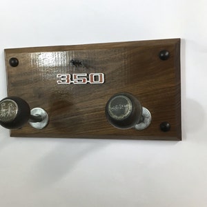 Gancho para abrigo con perilla de cambio Chevrolet 350 - Gearhead Gear