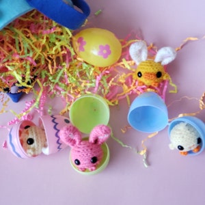 Surprise Me | Pre-filled Easter Eggs for Hunt - 1 Easter Egg with Stuffed Animal Plush - Ready to Gift 3" eggs