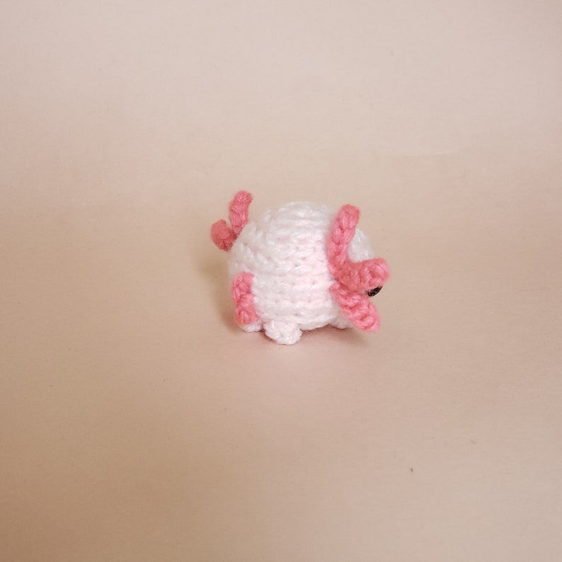 Mini Axolotl Pocket Plush Gift for Salamander Lovers Tiny Mudpuppy Desk Pet New Tail Design image 3