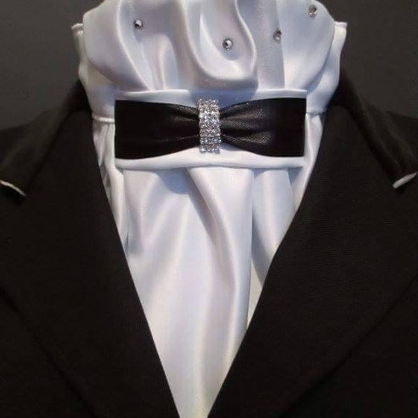 stock tie equestrian