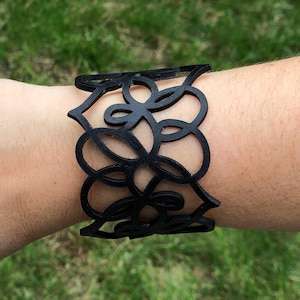 Black Leather Heart Bracelet Cuff