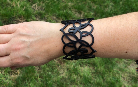 Black Leather Heart Bracelet Cuff