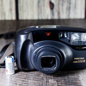Pentax Zoom 105-R 105R 38mm-105mm Power Zoom Lens Film Camera 35mm Point & Shoot with Macro - Battery included