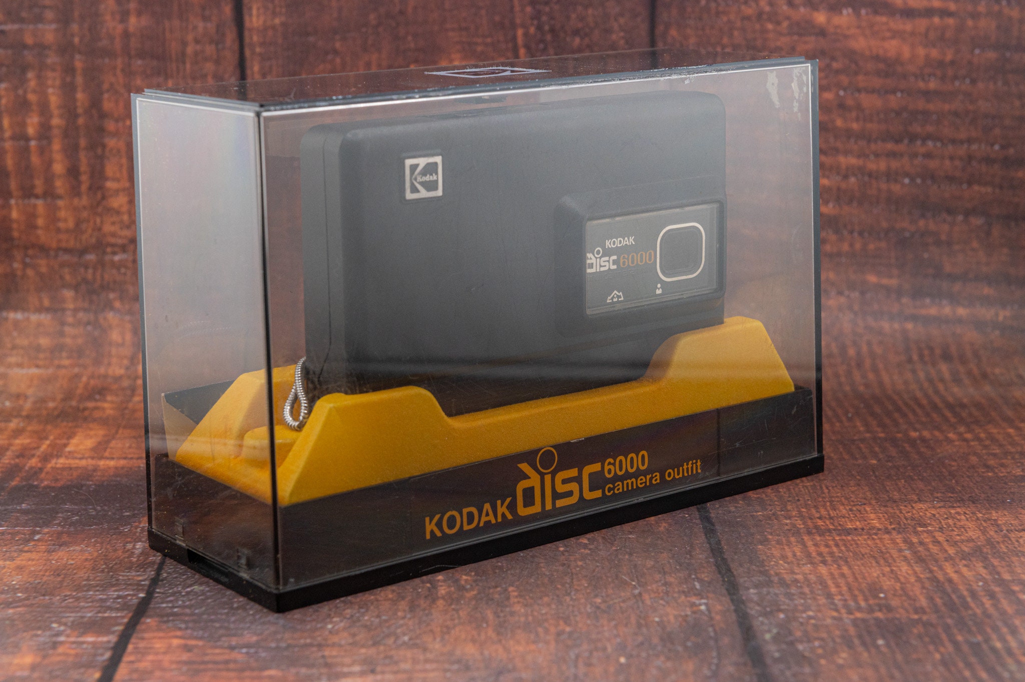 Kodak Disc 6000 Film Camera with Original Display Case and Manual