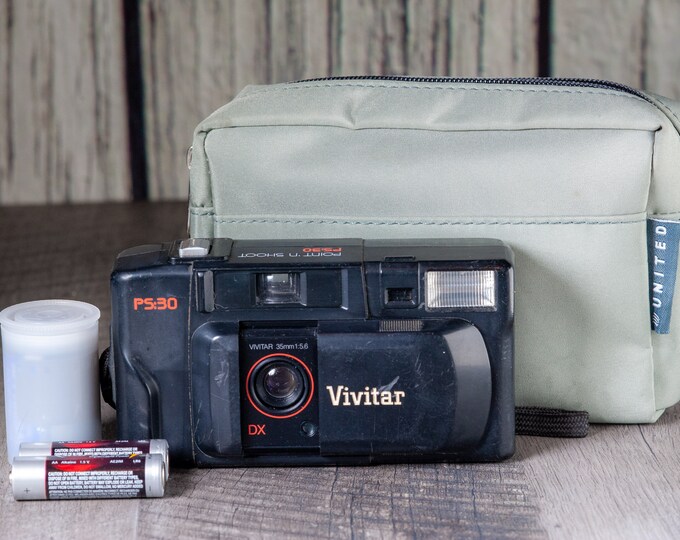 Vivitar PS30 AF 35mm Point & Shoot Film Camera Case Batteries and Film