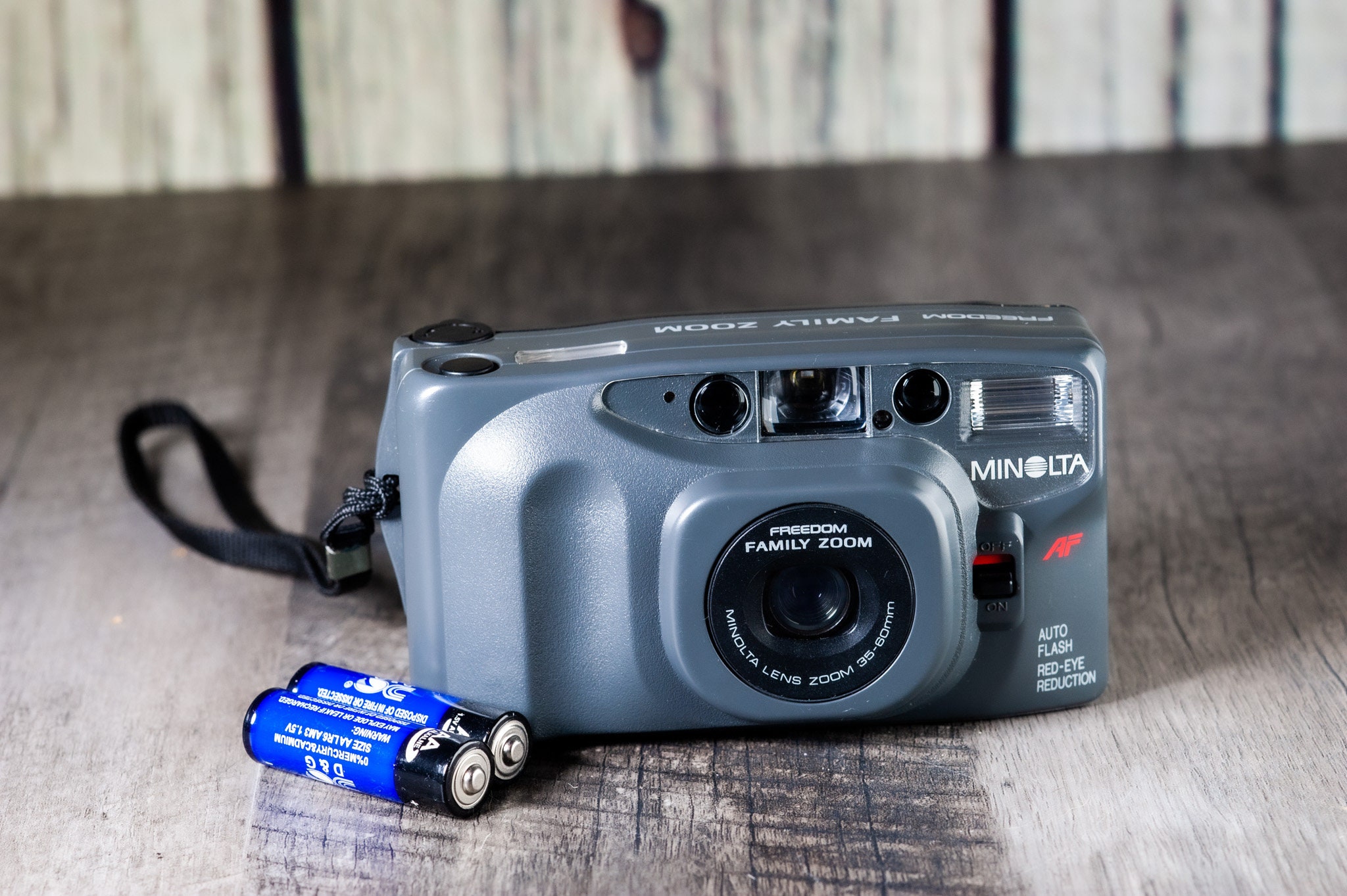 Minolta Freedom Family Zoom Camera 3560mm power zoom Vintage 35mm