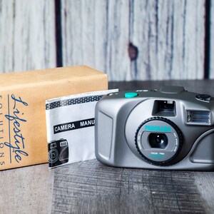 Lifestyle Panoramic / Panorama  - 35mm compact camera / Original Box & Film included