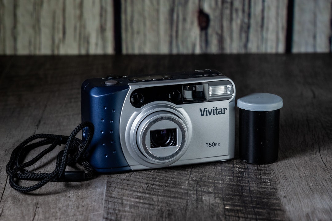 最大10%OFFクーポン Blue / Silver Vivitar 350PZ 35-70mm Lens 35mm Film Camera サプライ・アクセサリ・グッズ