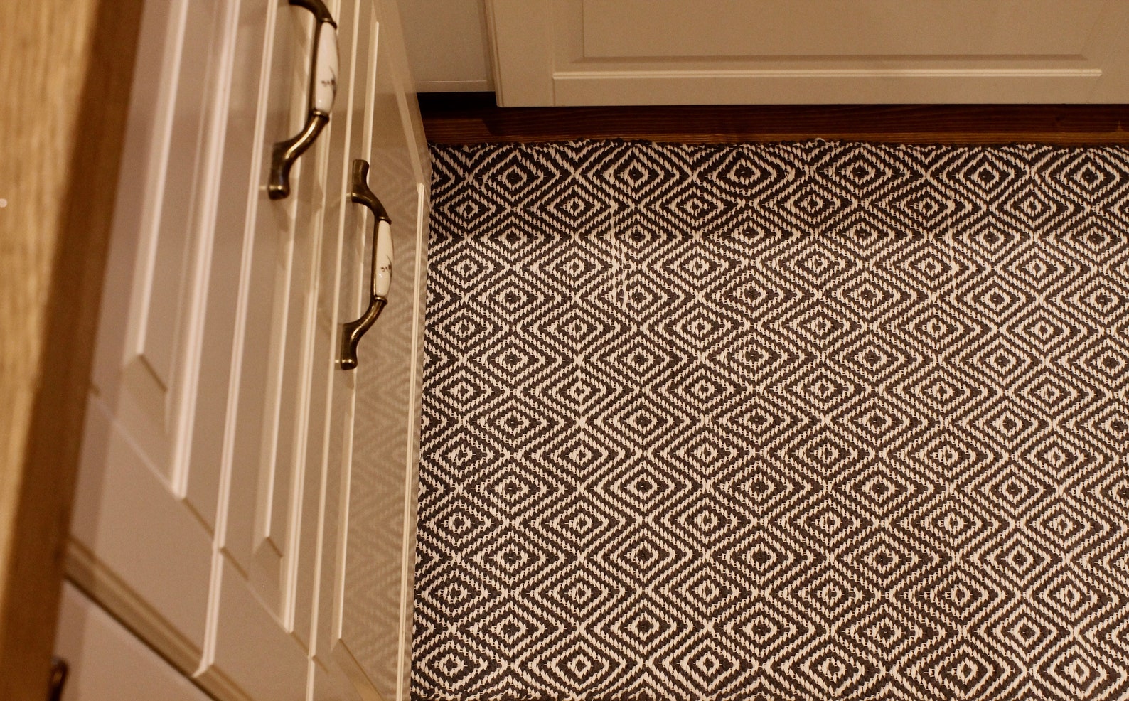 Gray and Natural White Kitchen Runner Rug / Multiple Sizes Rugs