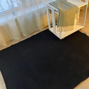 Zwart vloerkleed, zwart keukentapijt in meerdere maten, zwart nachtkastje, zwart badkamertapijt, Scandinavisch zwart vloerkleed, zacht accenttapijt